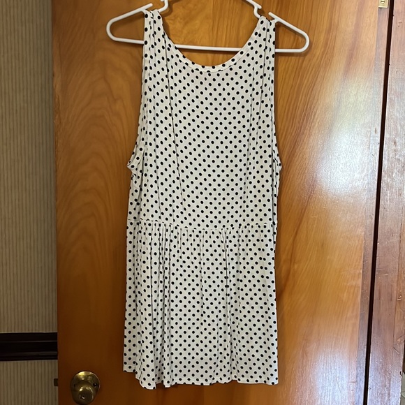 Short sleeved polka dot top - Picture 3 of 4